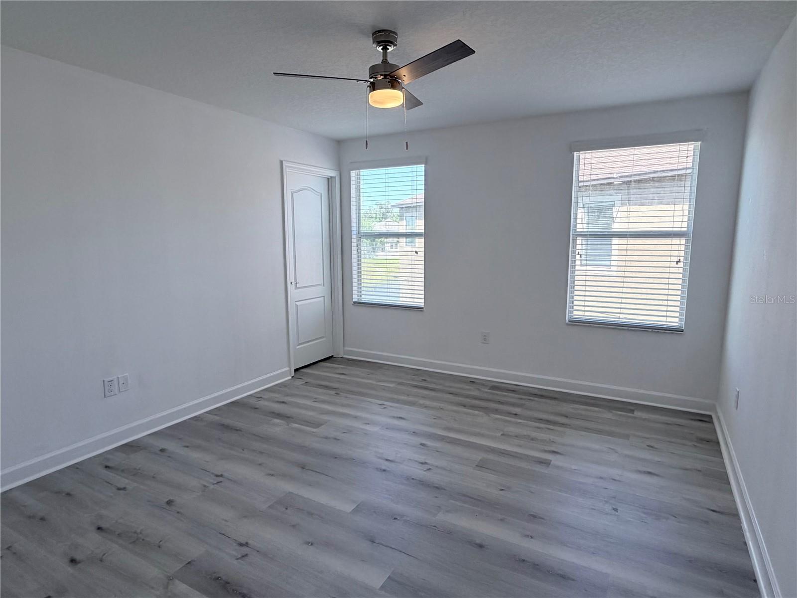 Image 26 of 52 For 19417 Paddock View Drive