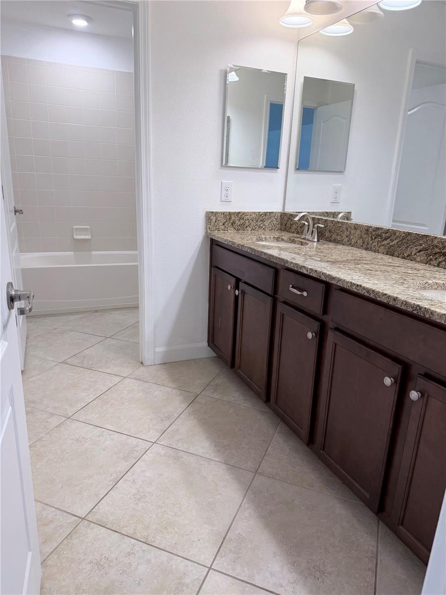 Image 31 of 52 For 19417 Paddock View Drive