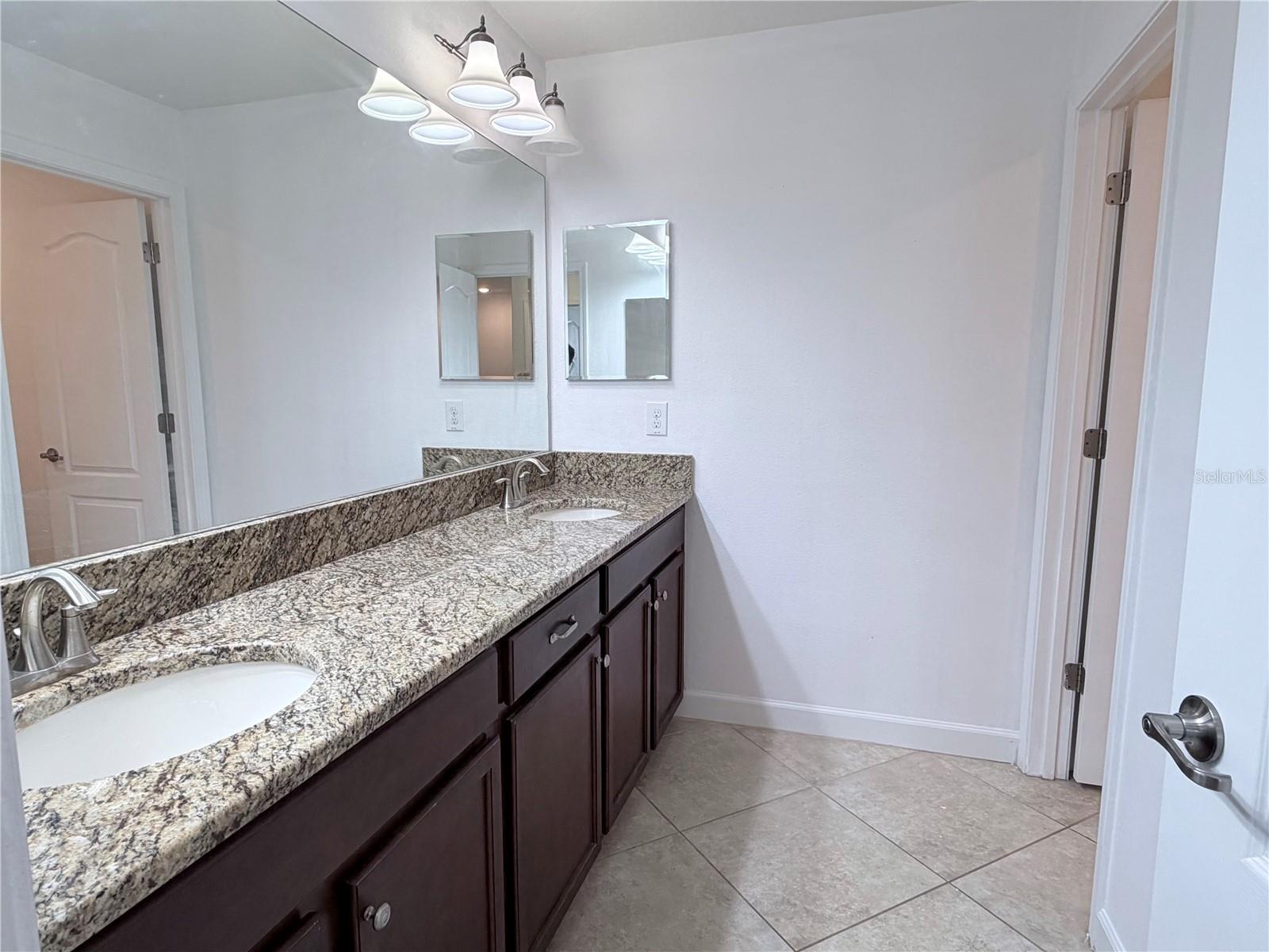 Image 34 of 52 For 19417 Paddock View Drive