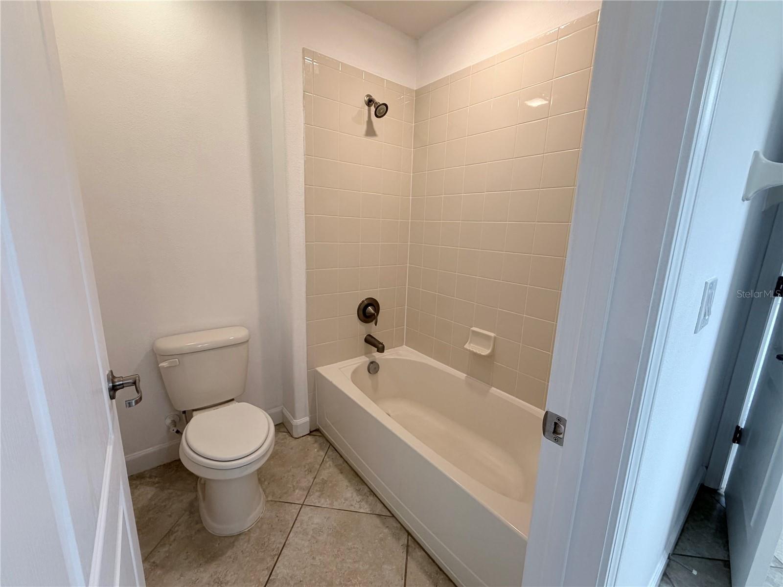 Image 36 of 52 For 19417 Paddock View Drive