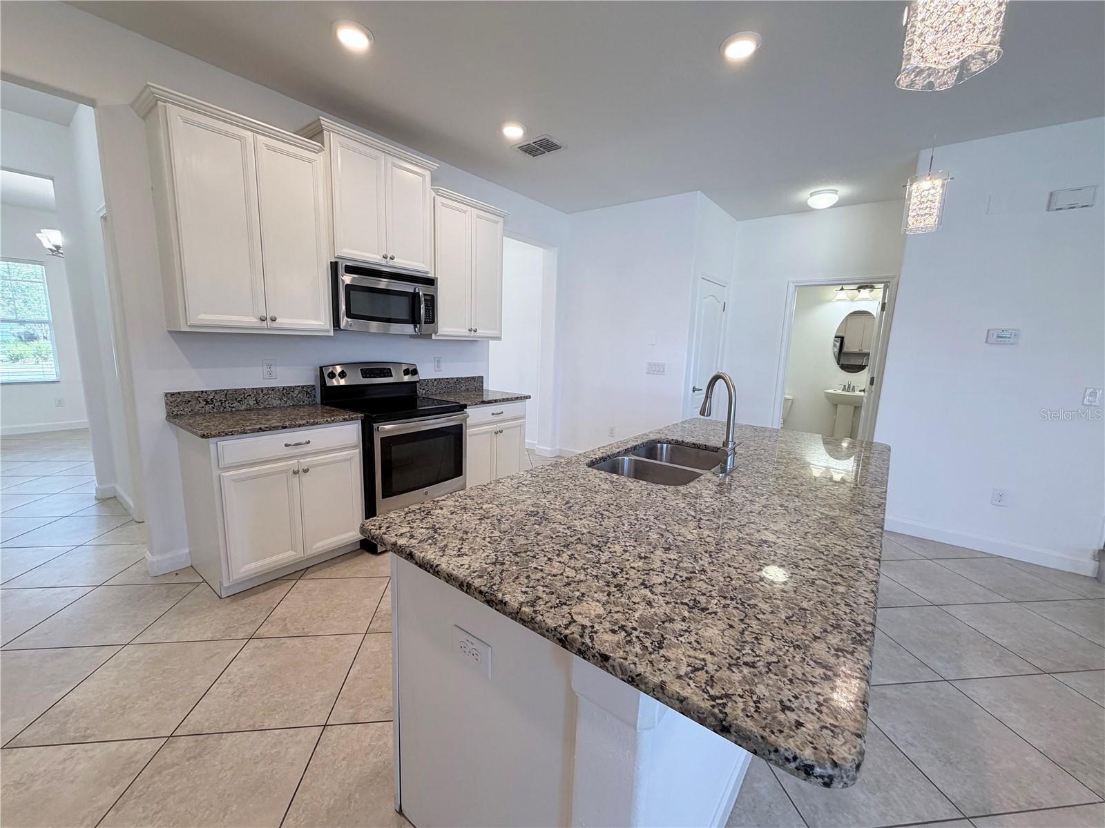 Image 5 of 52 For 19417 Paddock View Drive