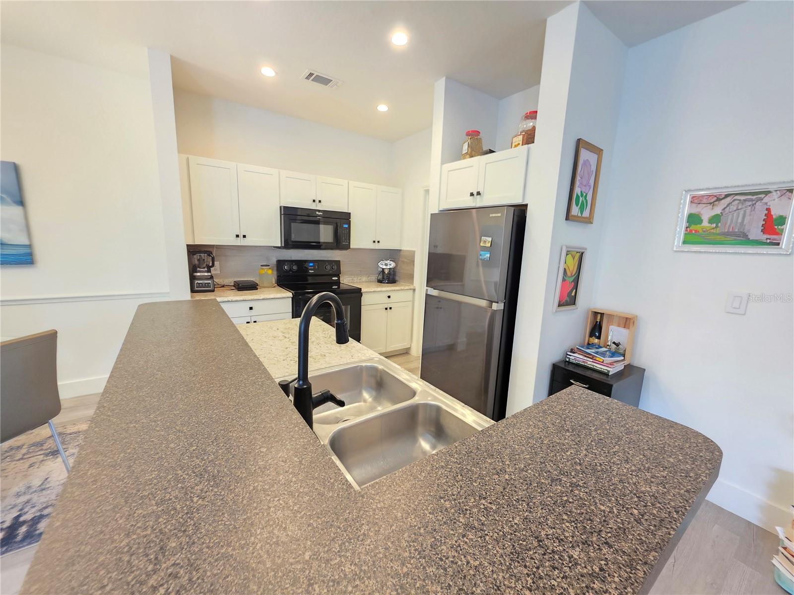 Image 24 of 73 For 2171 Portofino Place 27-2725