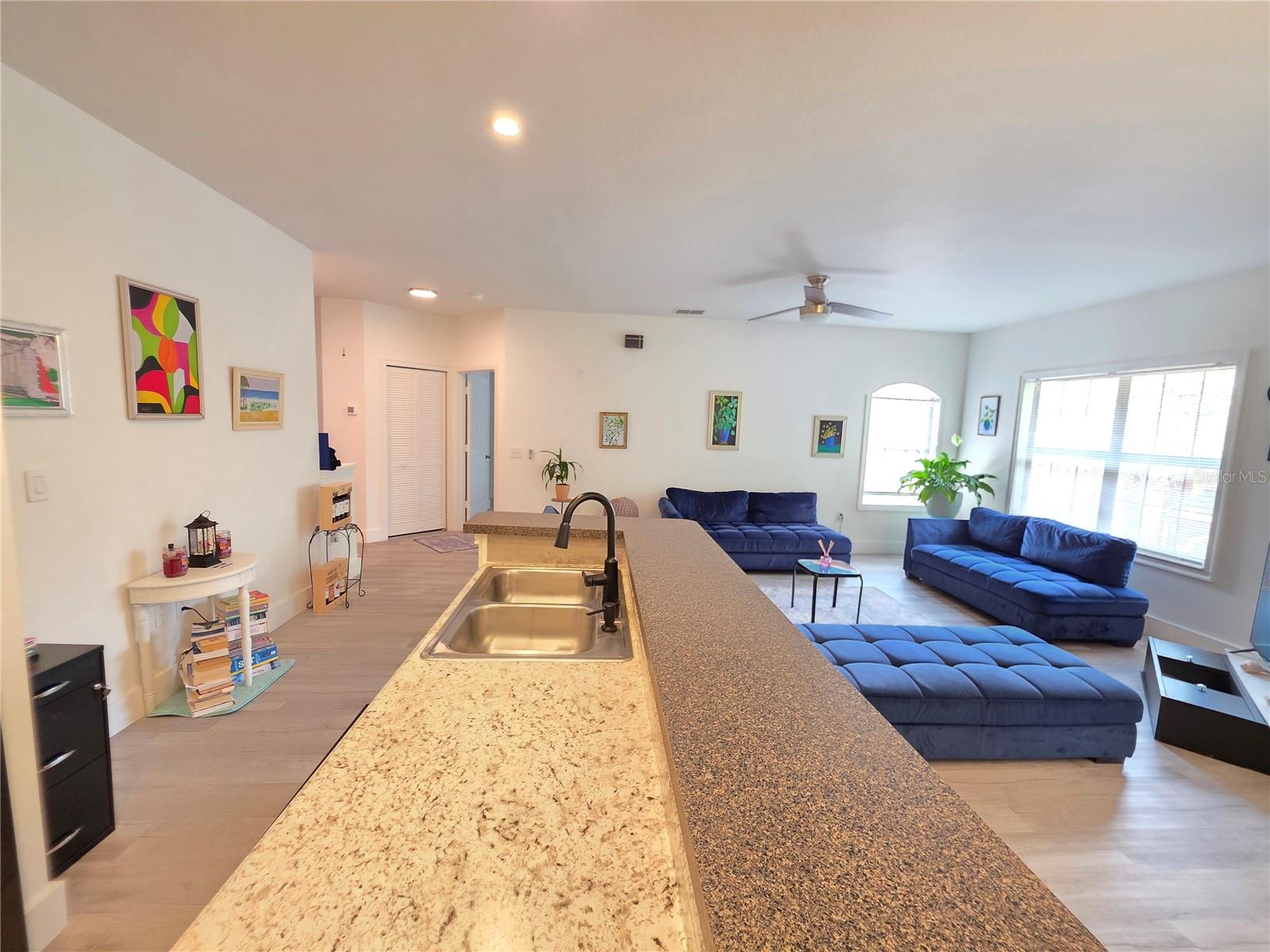 Image 32 of 73 For 2171 Portofino Place 27-2725