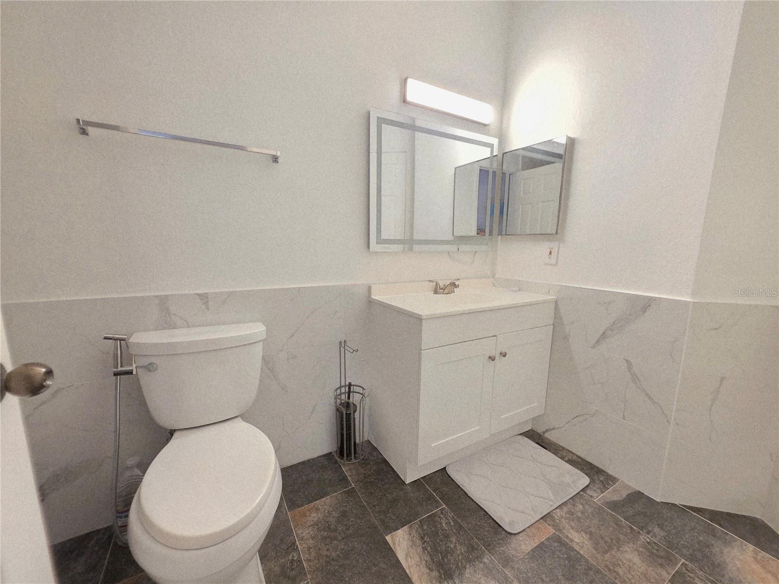 Image 49 of 73 For 2171 Portofino Place 27-2725