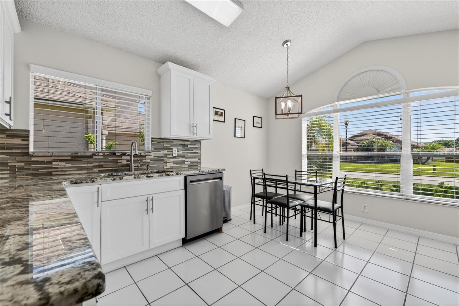 Image 10 of 39 For 8525 Heyward Road