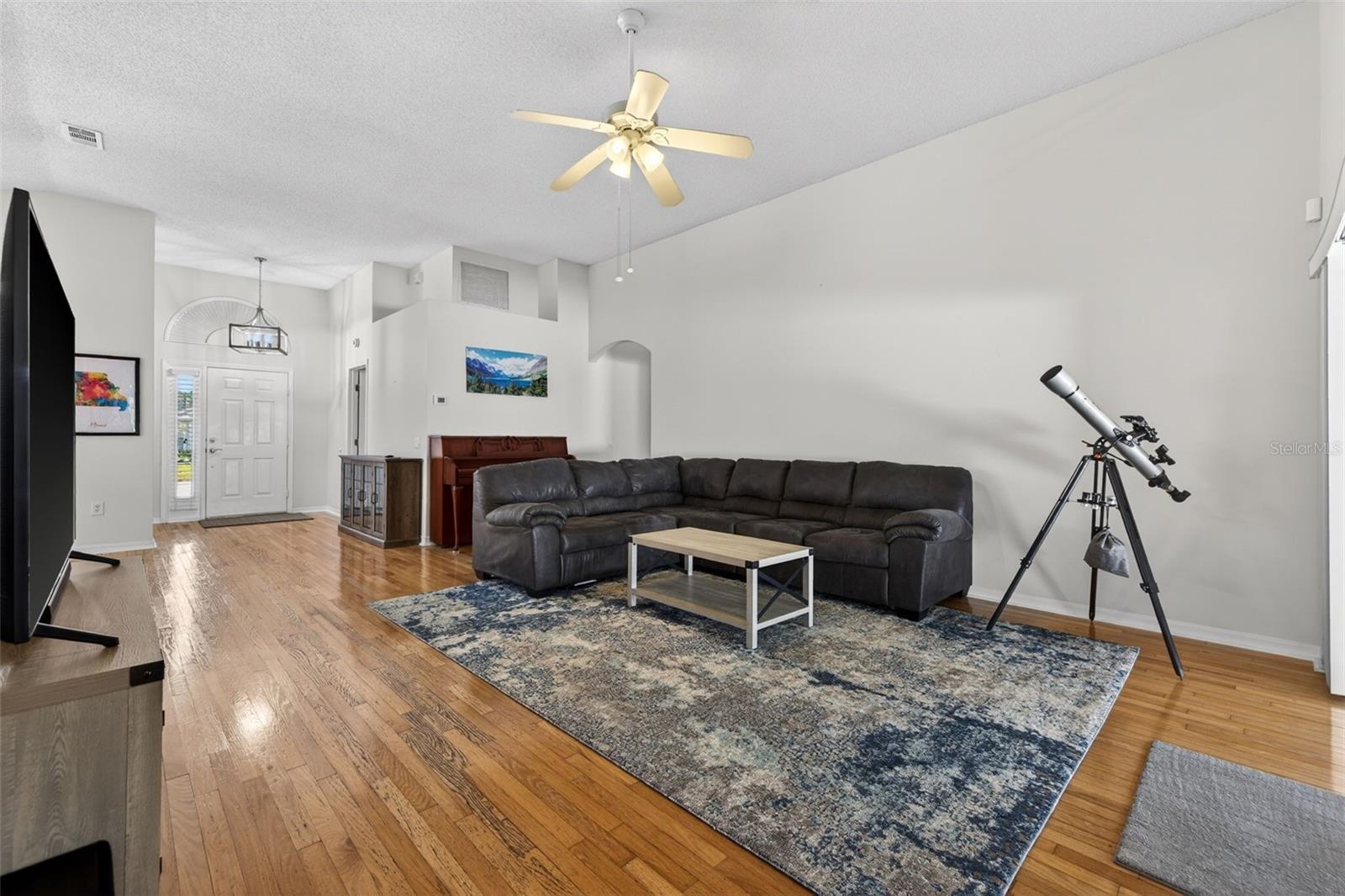 Image 15 of 39 For 8525 Heyward Road