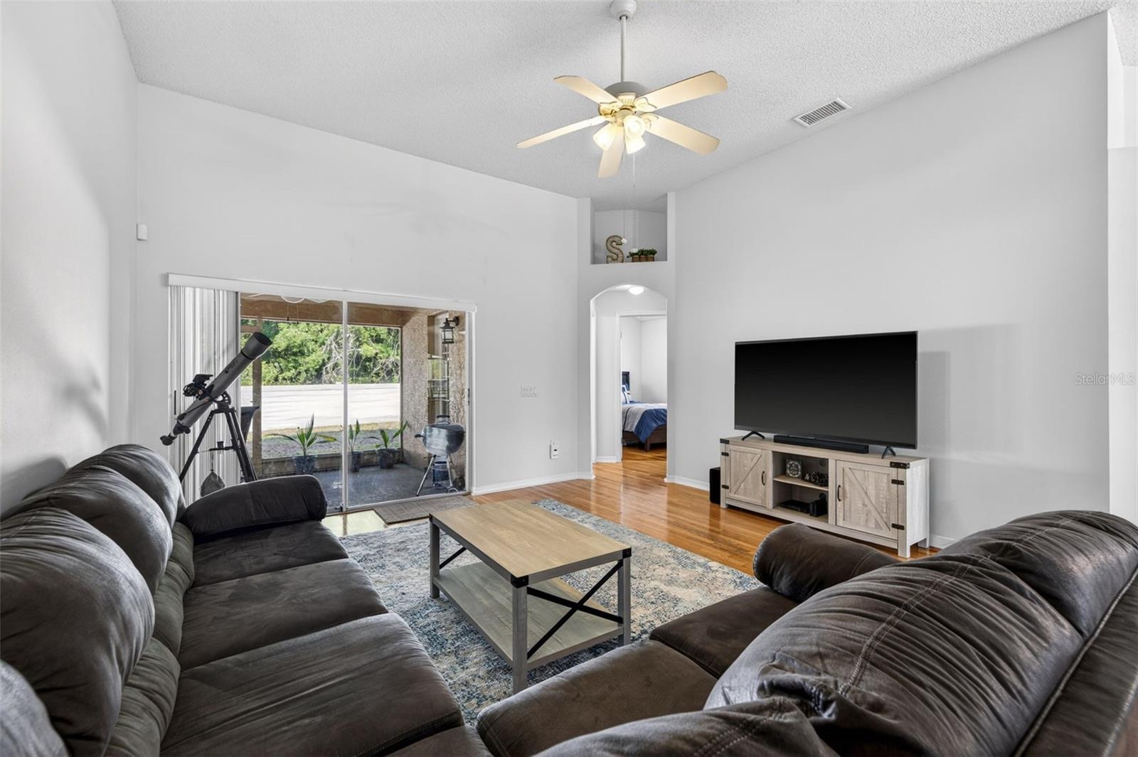 Image 18 of 39 For 8525 Heyward Road