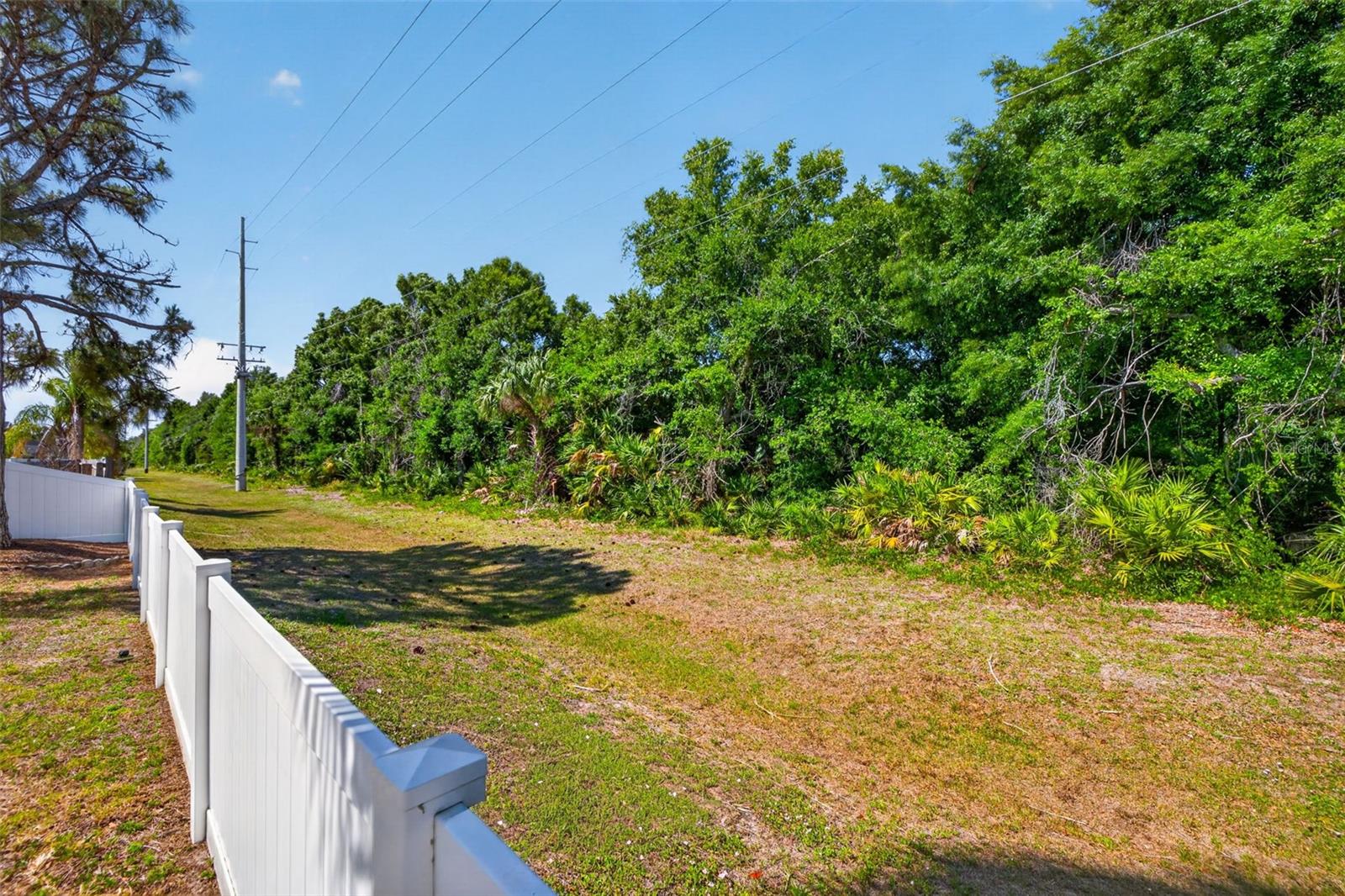 Image 30 of 39 For 8525 Heyward Road