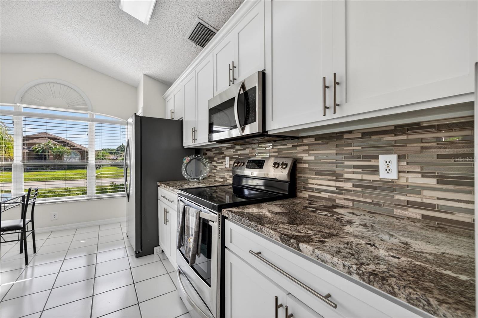 Image 8 of 39 For 8525 Heyward Road