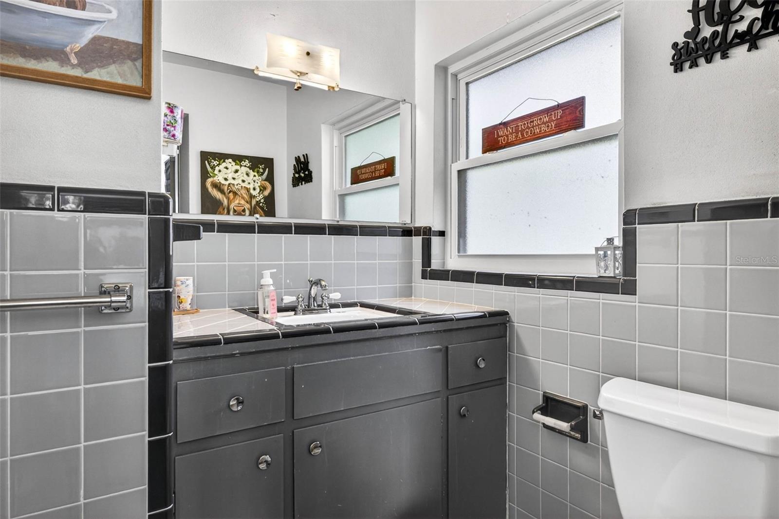 Listing photo id 26 for 5068 Lakewood Drive