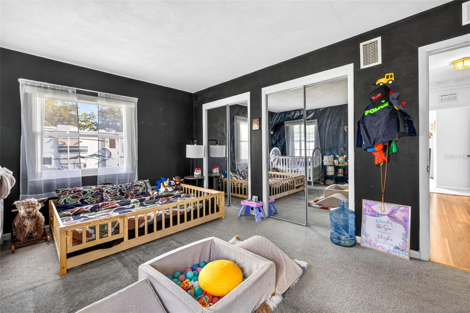 Listing photo id 29 for 5068 Lakewood Drive