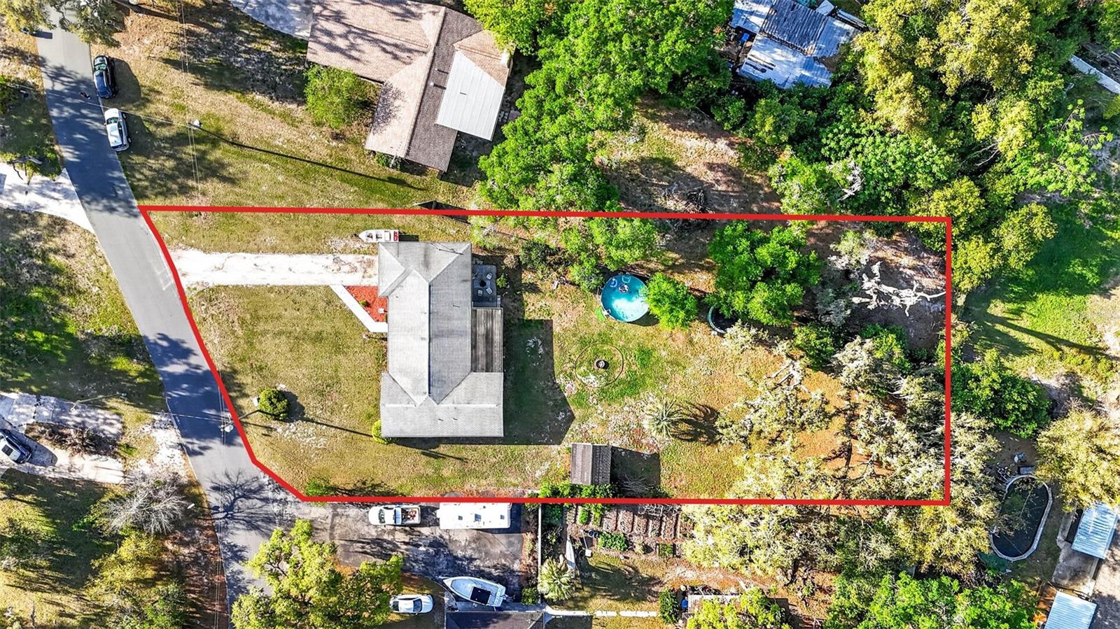 Listing photo id 49 for 5068 Lakewood Drive