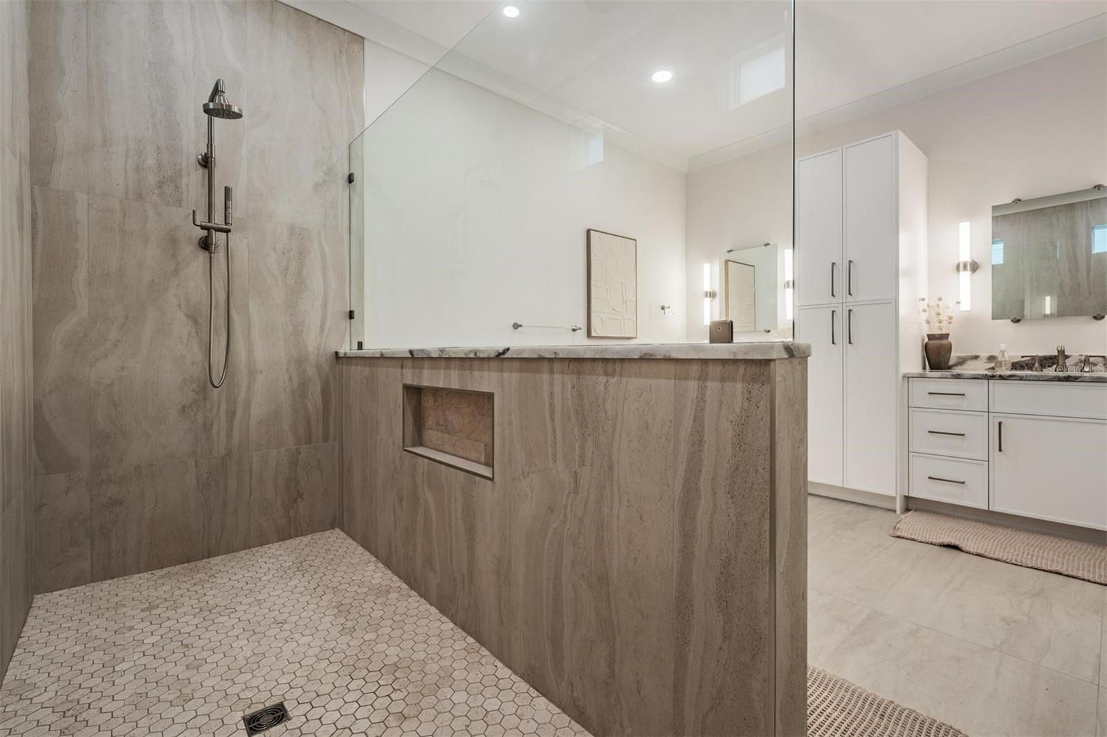 Image 26 of 81 For 500 Davis Boulevard