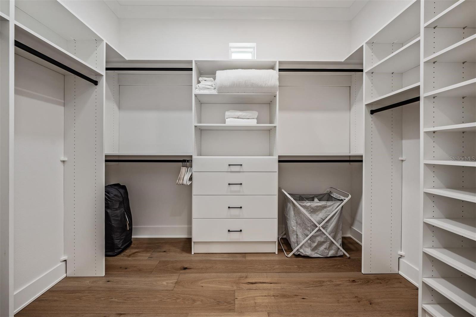 Image 28 of 81 For 500 Davis Boulevard