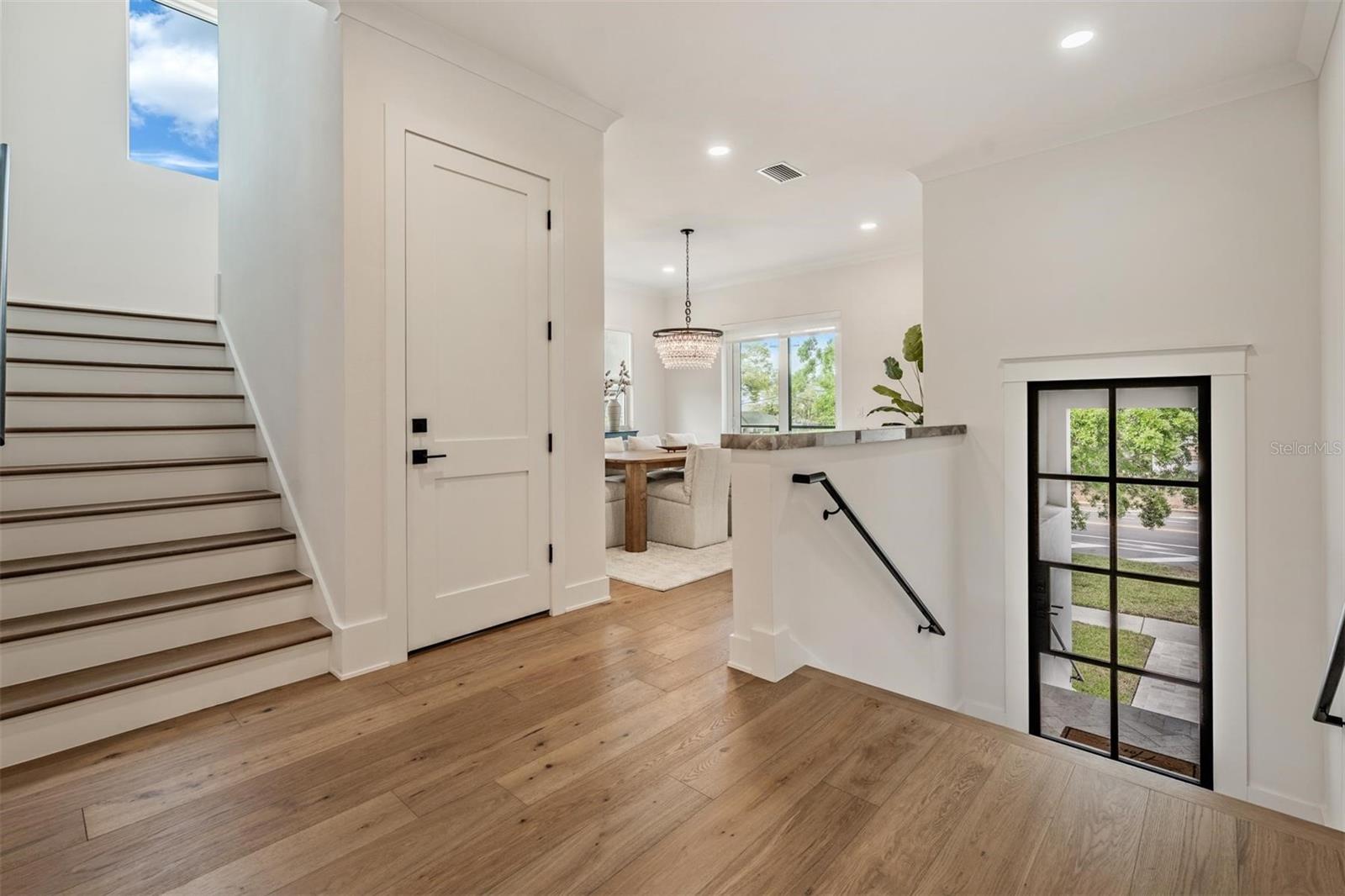 Image 4 of 81 For 500 Davis Boulevard