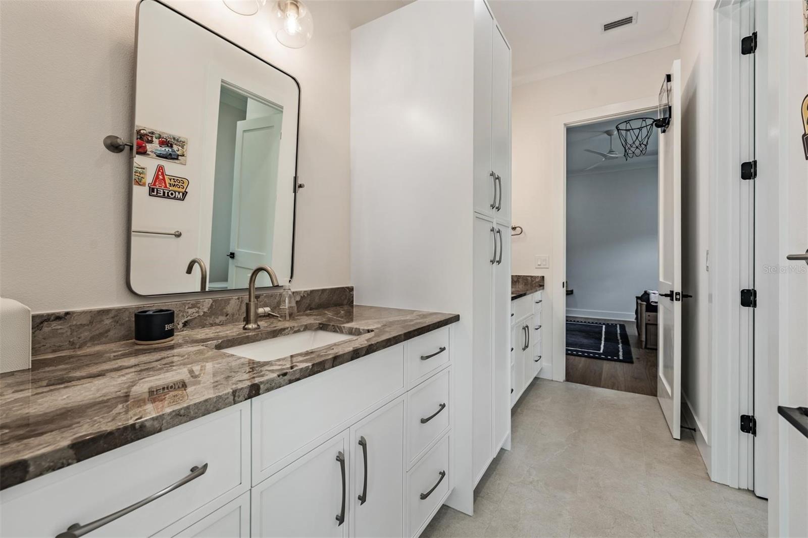 Image 41 of 81 For 500 Davis Boulevard