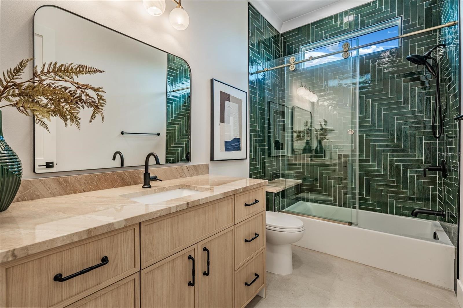 Image 46 of 81 For 500 Davis Boulevard