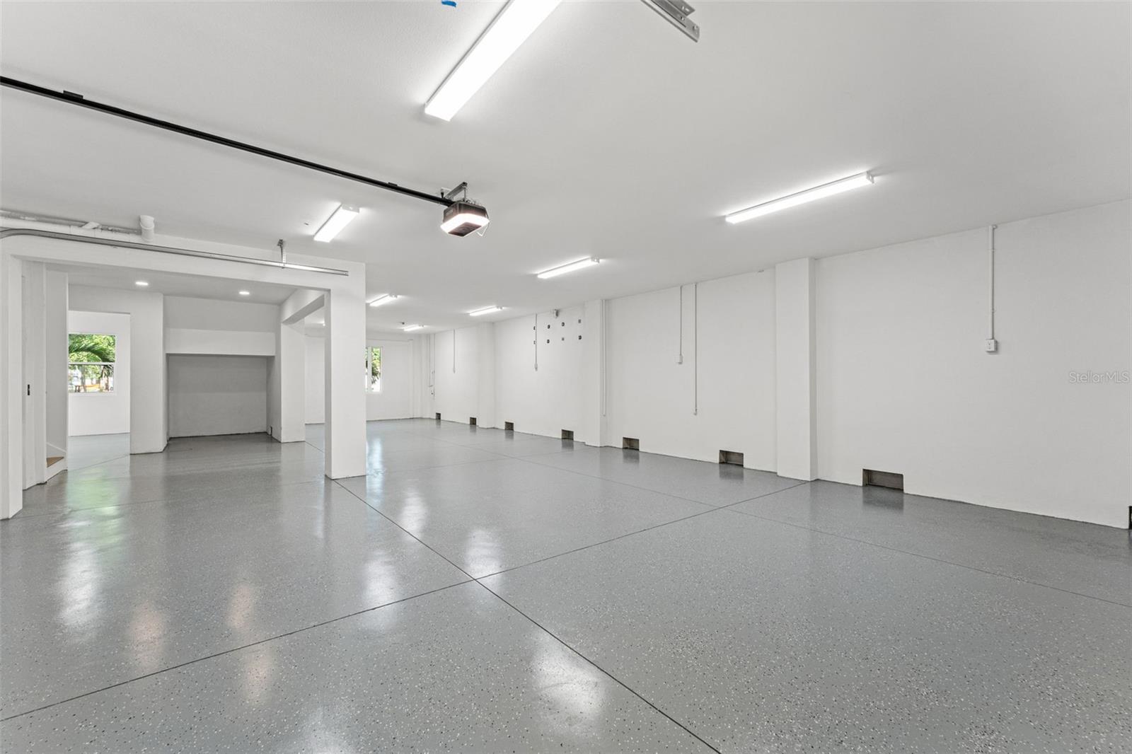 Image 63 of 81 For 500 Davis Boulevard