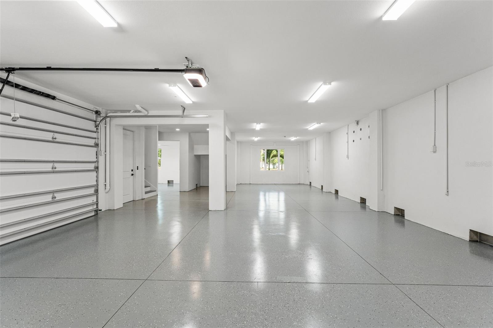 Image 64 of 81 For 500 Davis Boulevard