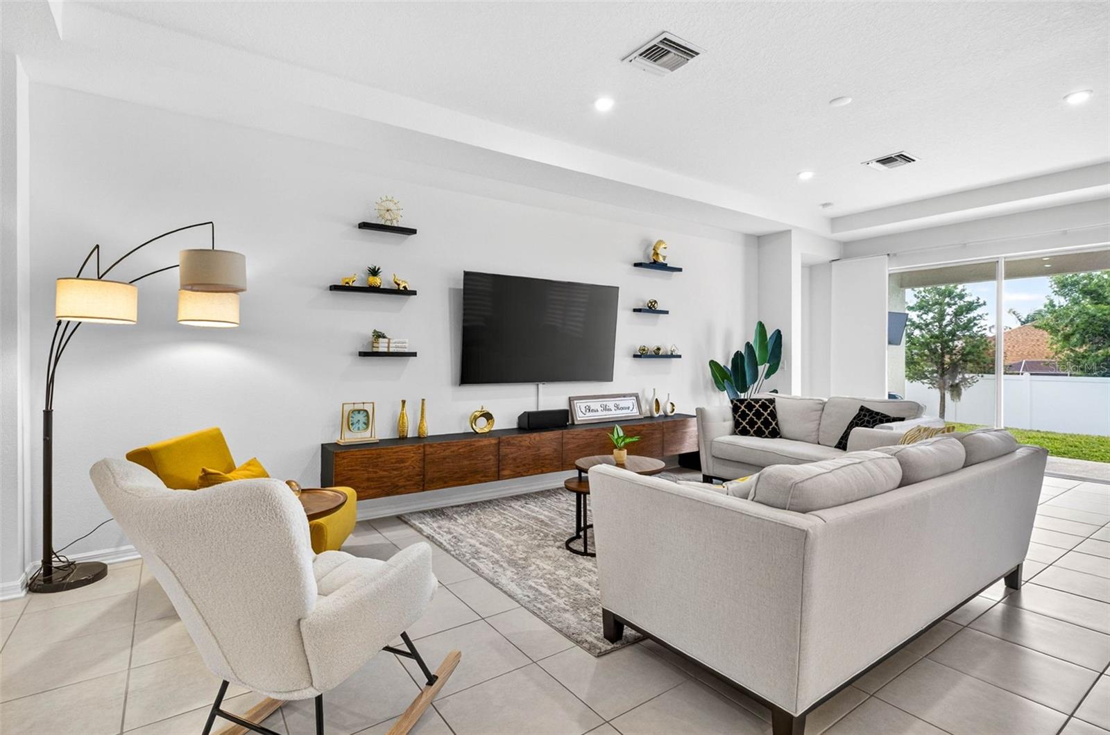 Image 3 of 59 For 34212 Evergreen Hill