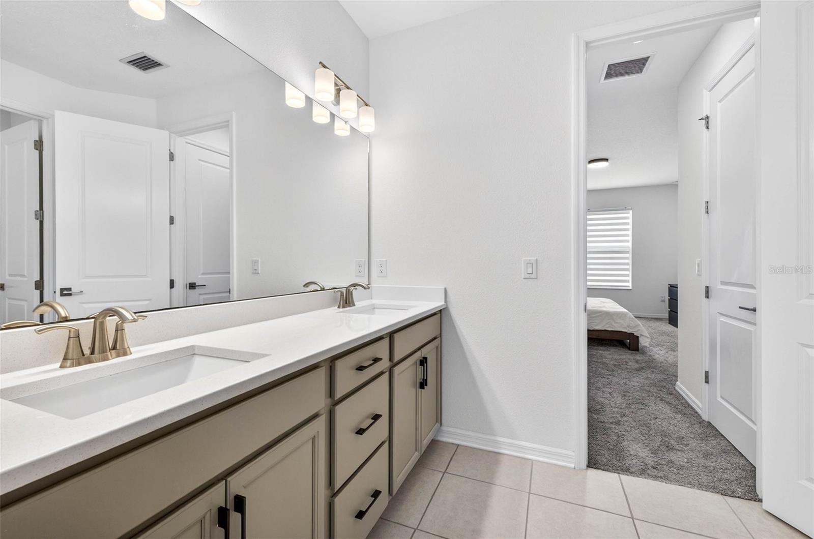 Image 38 of 59 For 34212 Evergreen Hill