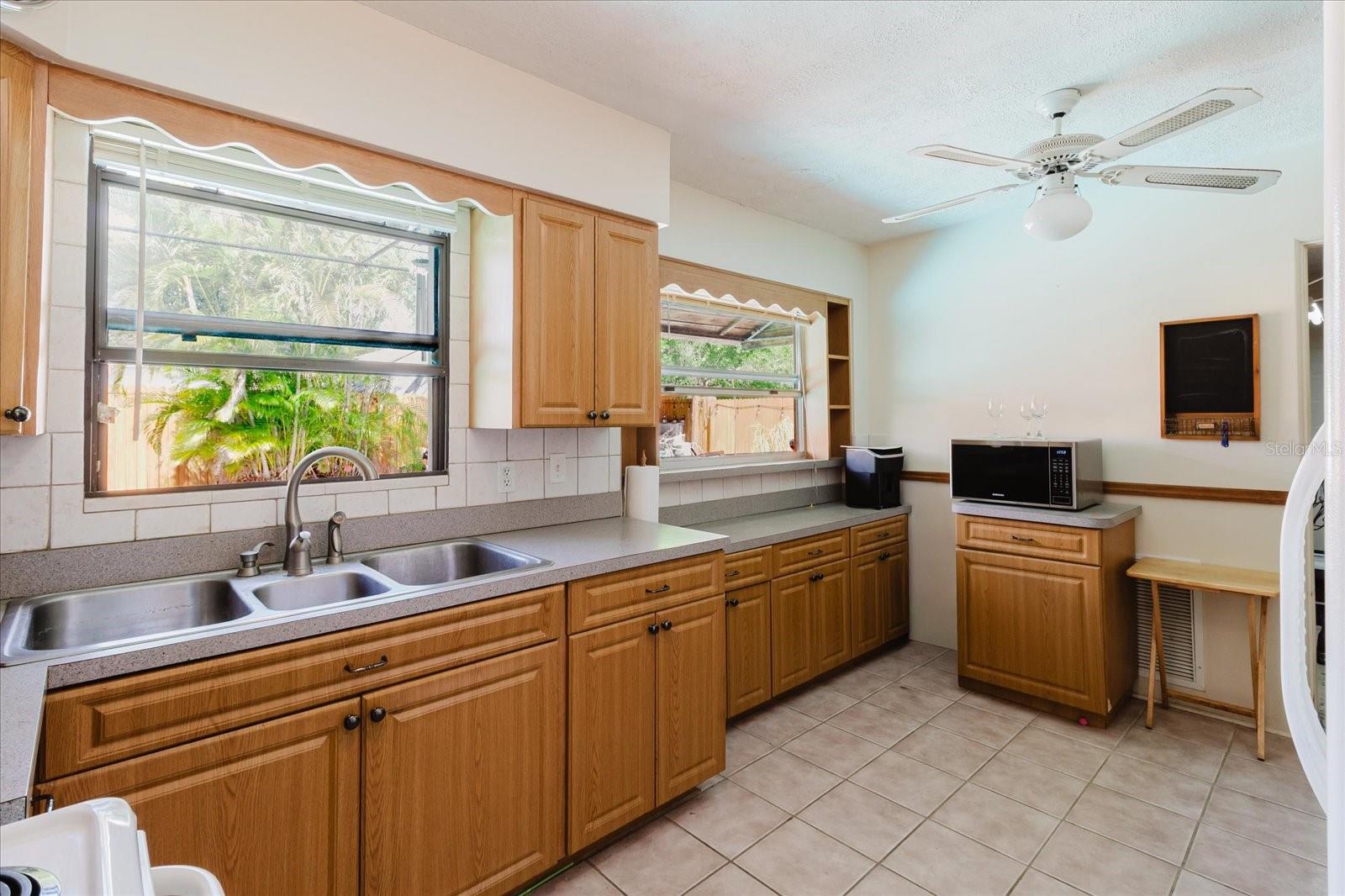 Image 19 of 30 For 8300 54th Street N