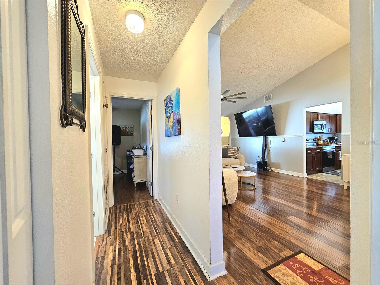 Image 16 of 36 For 1212 Etchfield Circle