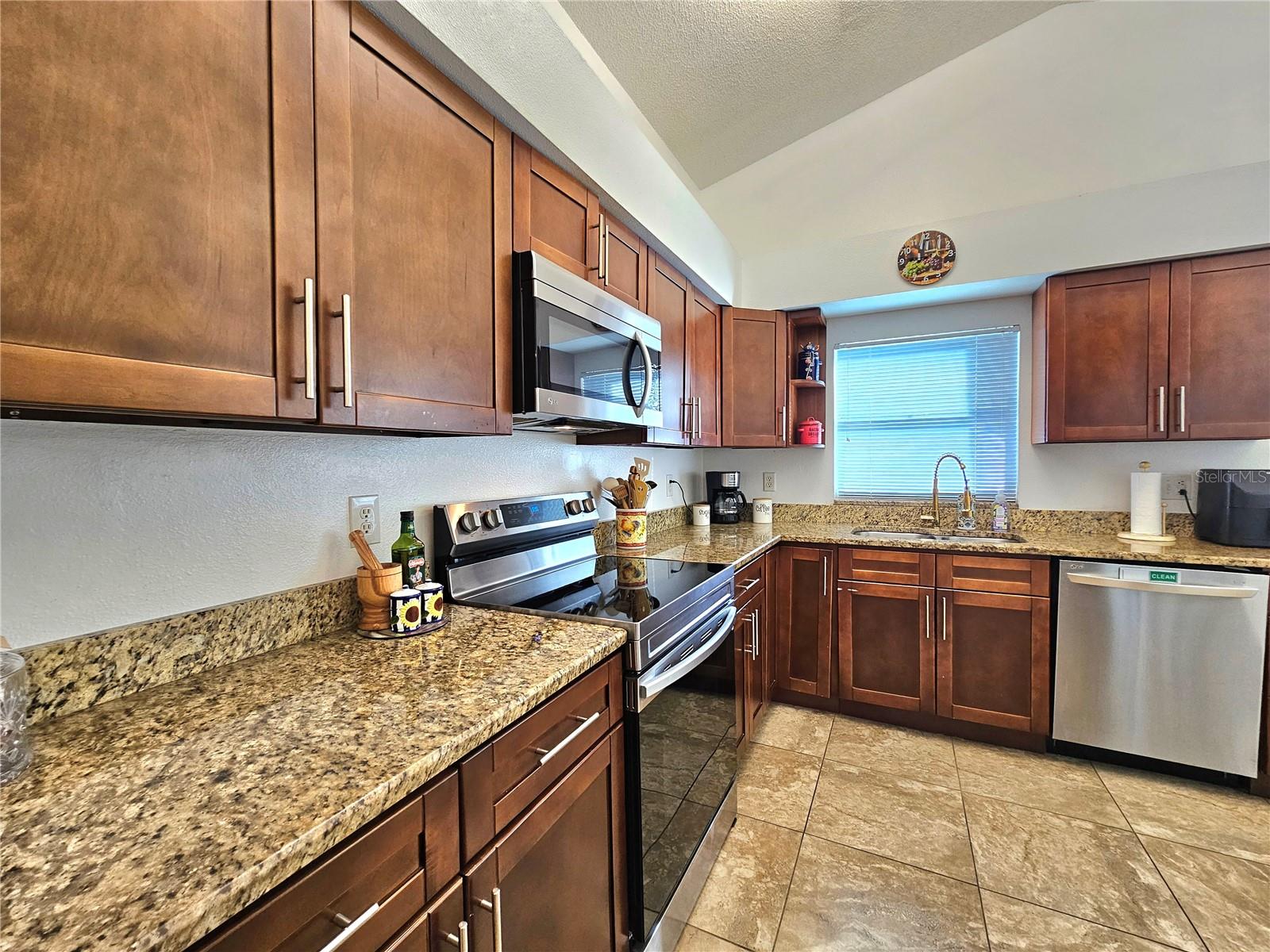 Image 22 of 36 For 1212 Etchfield Circle