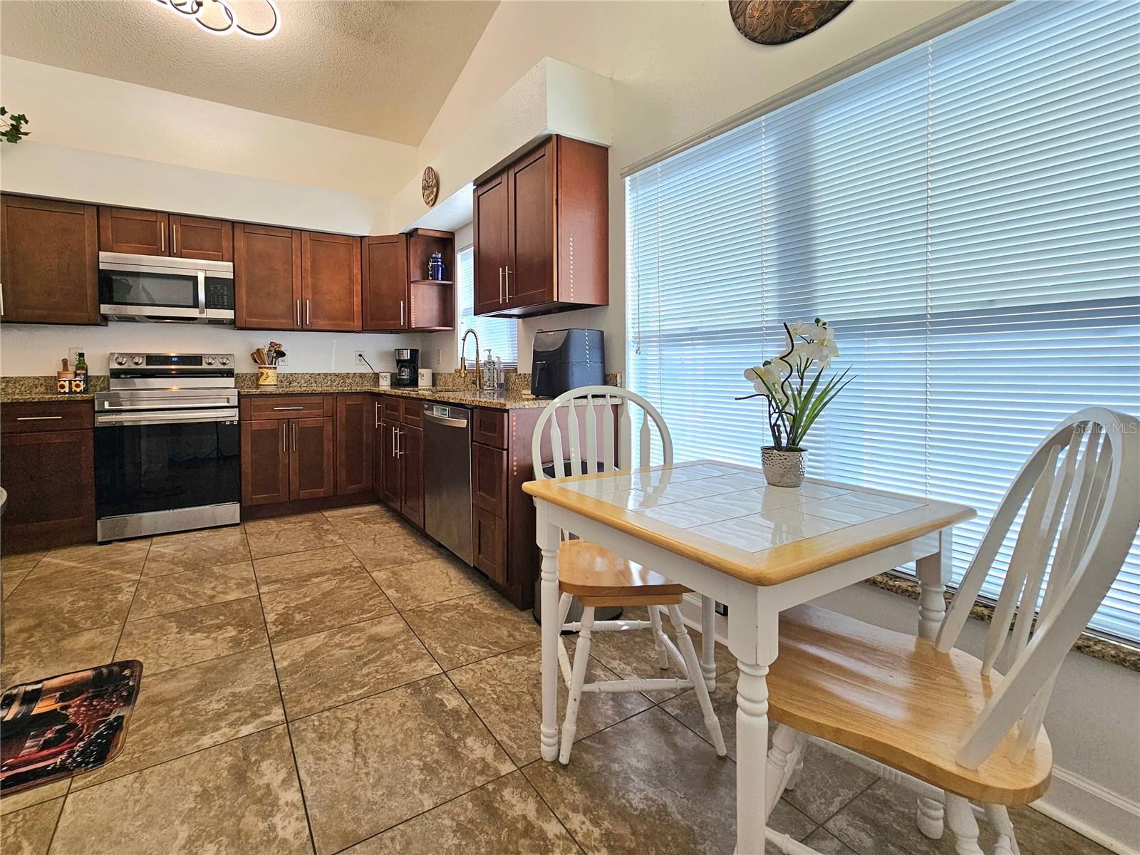 Image 26 of 36 For 1212 Etchfield Circle