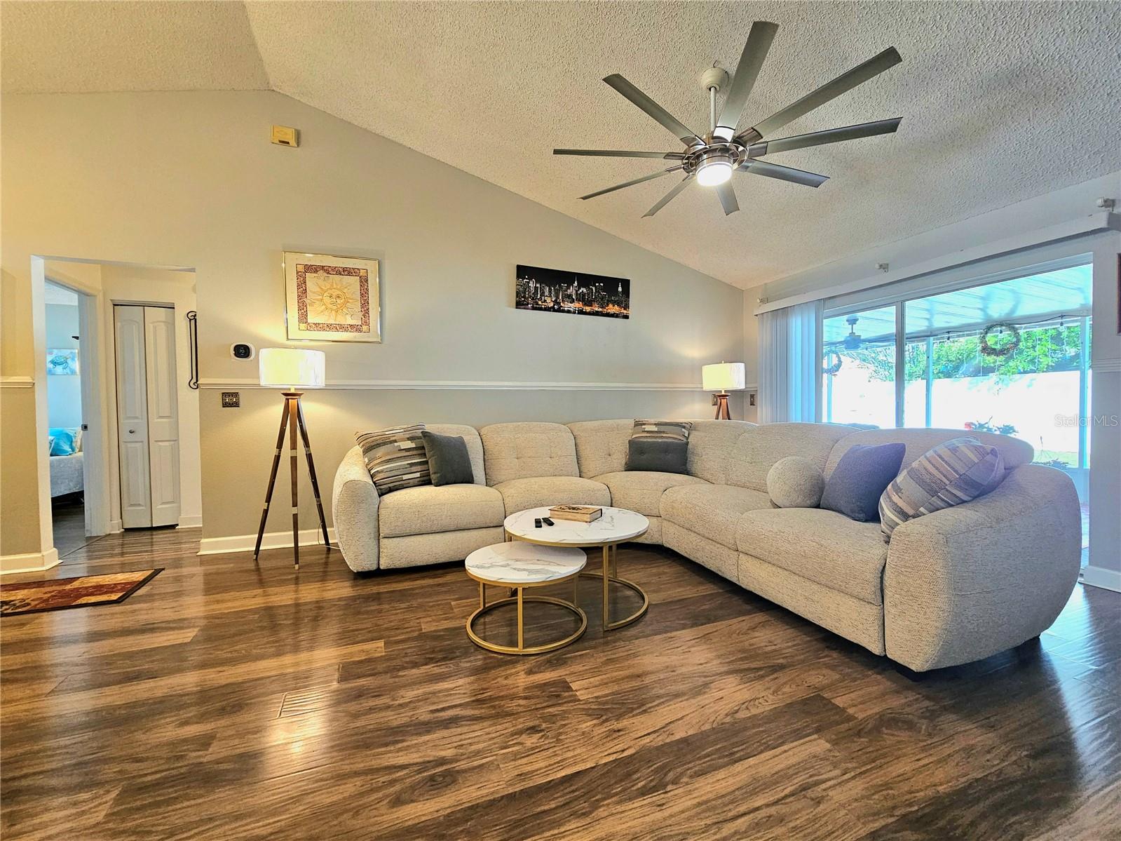 Image 6 of 36 For 1212 Etchfield Circle