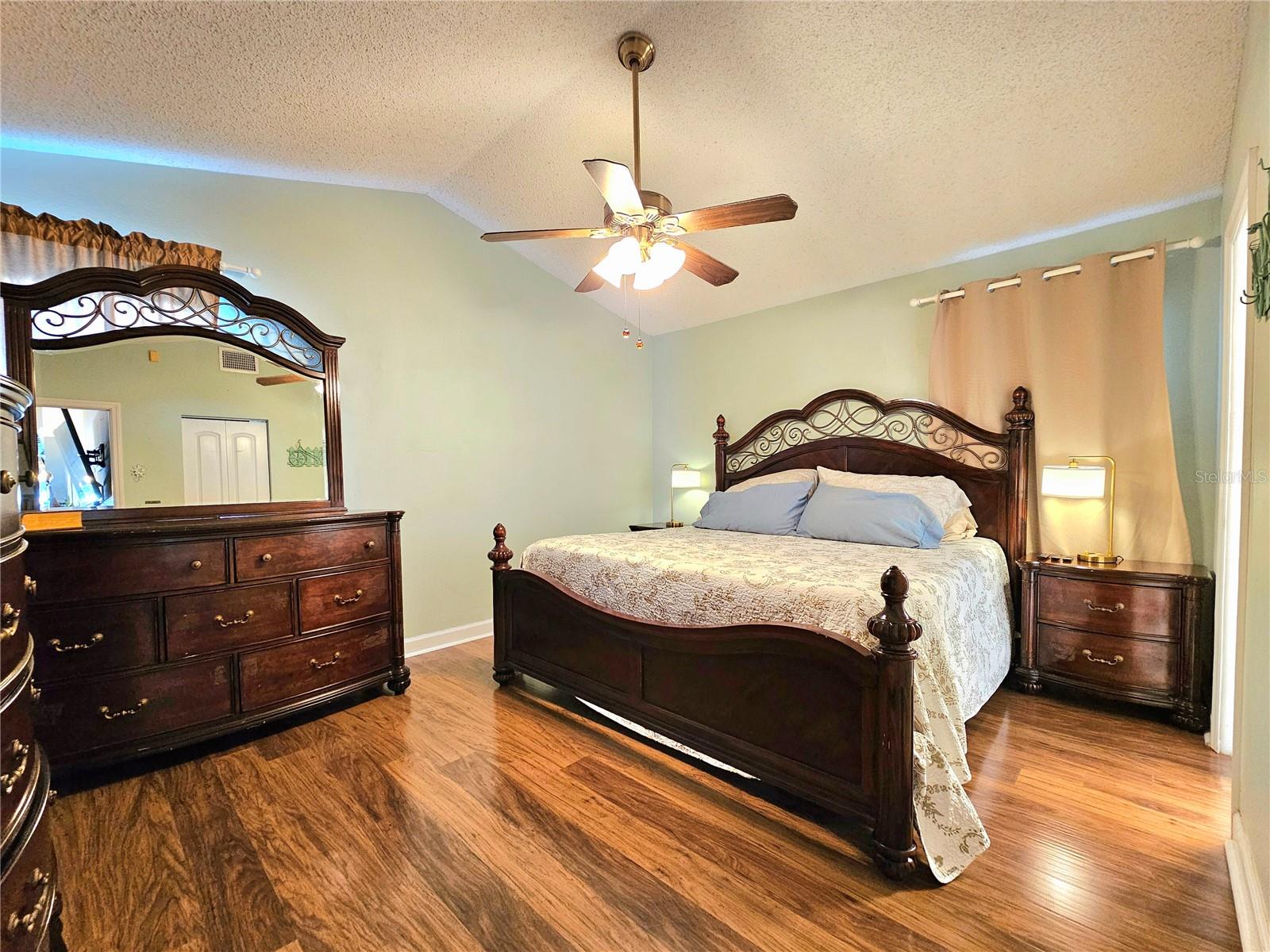 Image 8 of 36 For 1212 Etchfield Circle