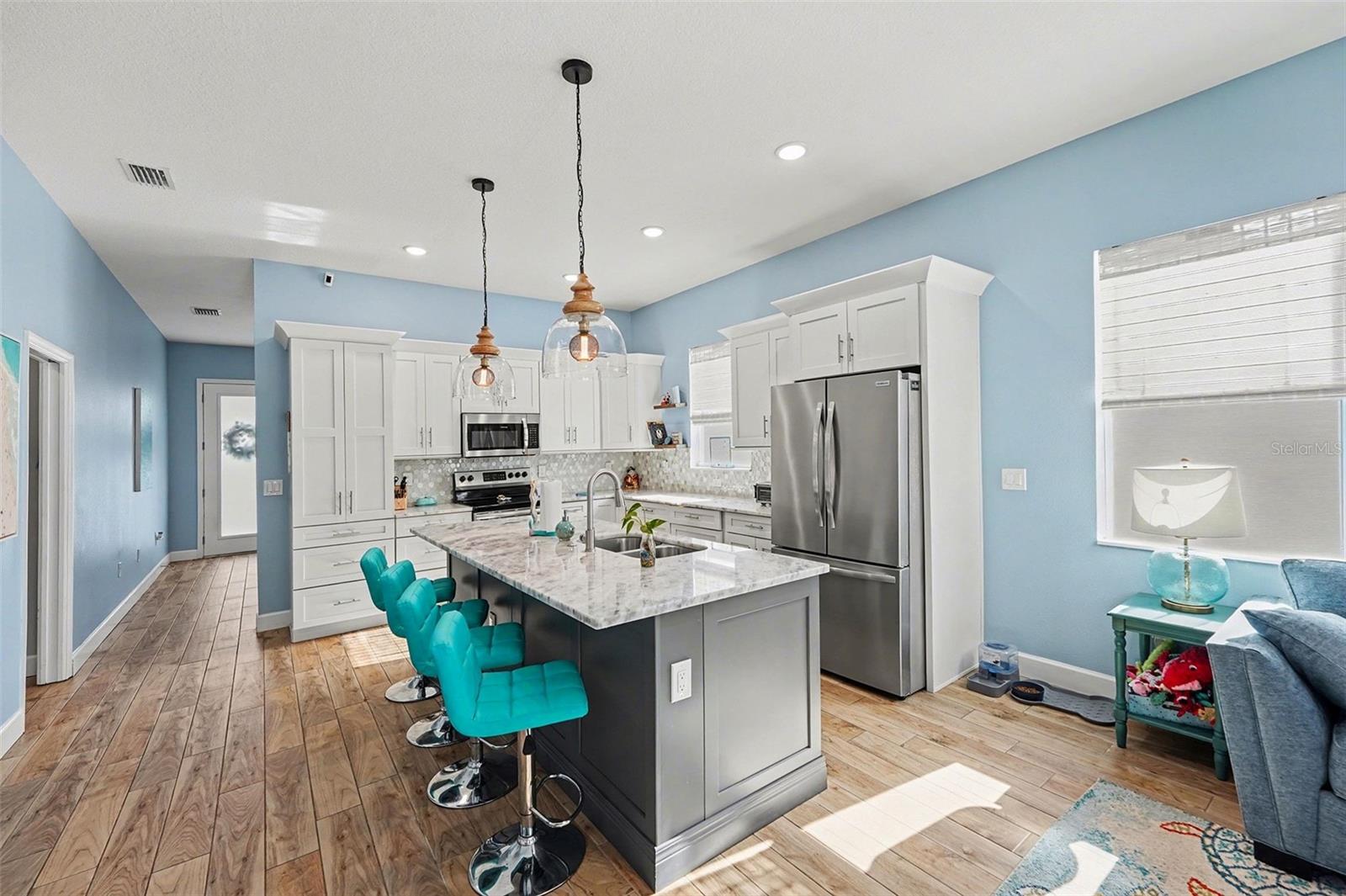 Image 3 of 30 For 3409 Powhatan Avenue