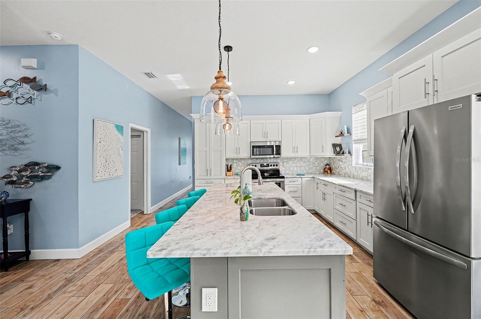 Image 5 of 30 For 3409 Powhatan Avenue