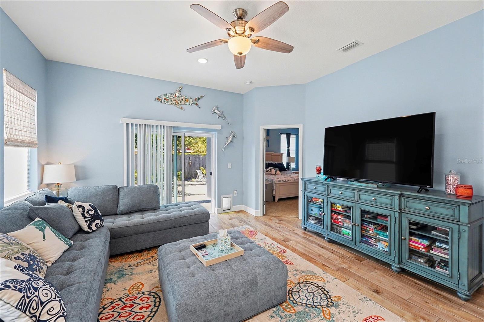 Image 8 of 30 For 3409 Powhatan Avenue