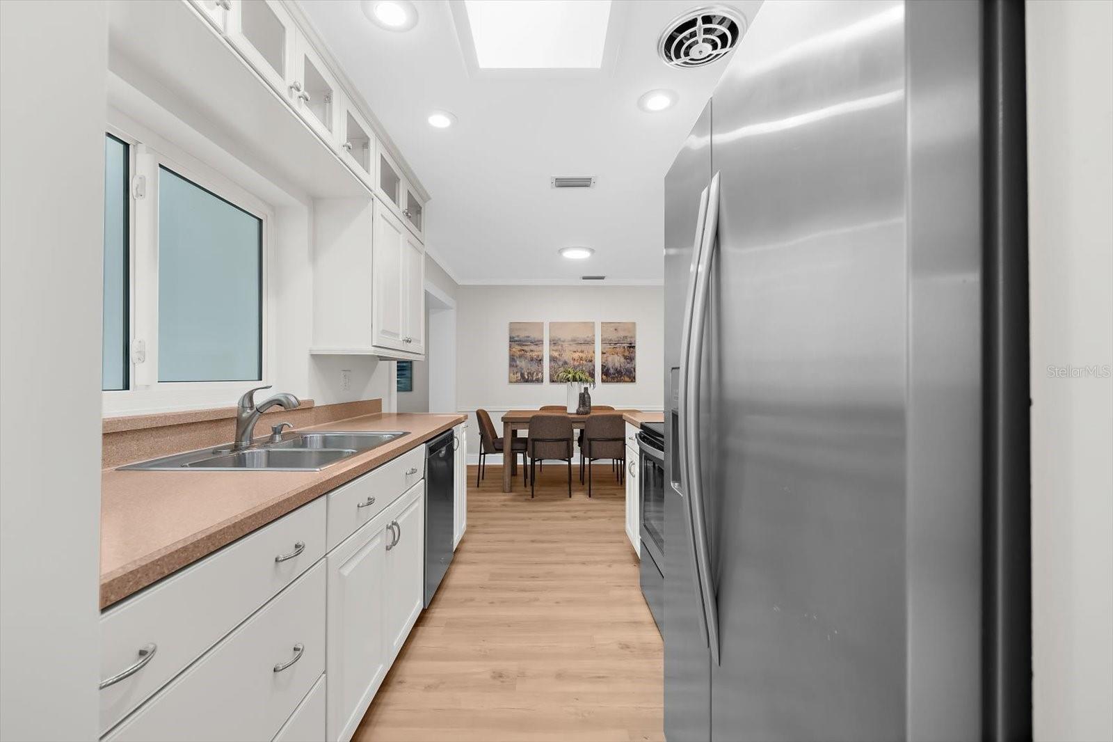 Image 16 of 74 For 3315 Beaumont Street