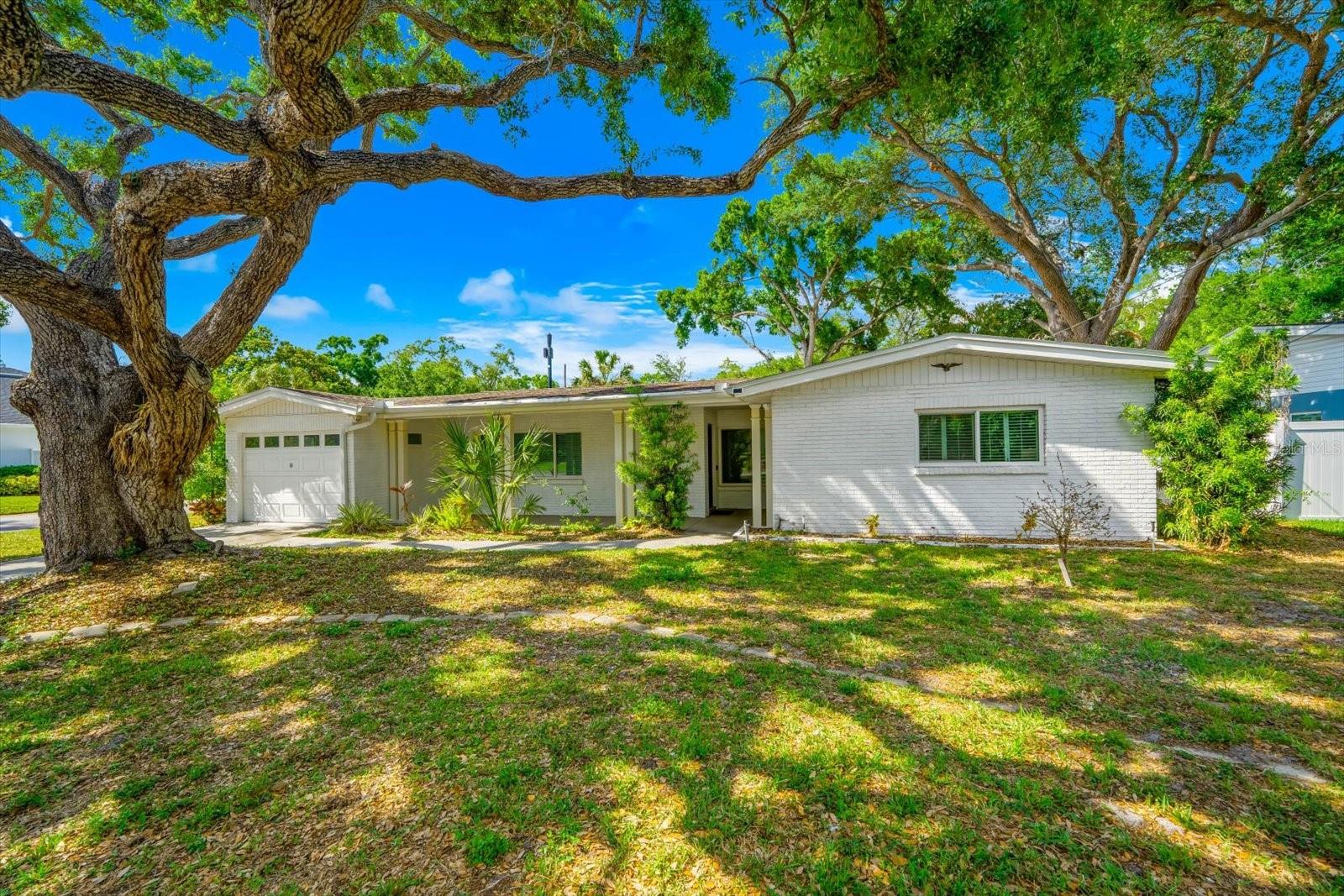 Image 2 of 74 For 3315 Beaumont Street