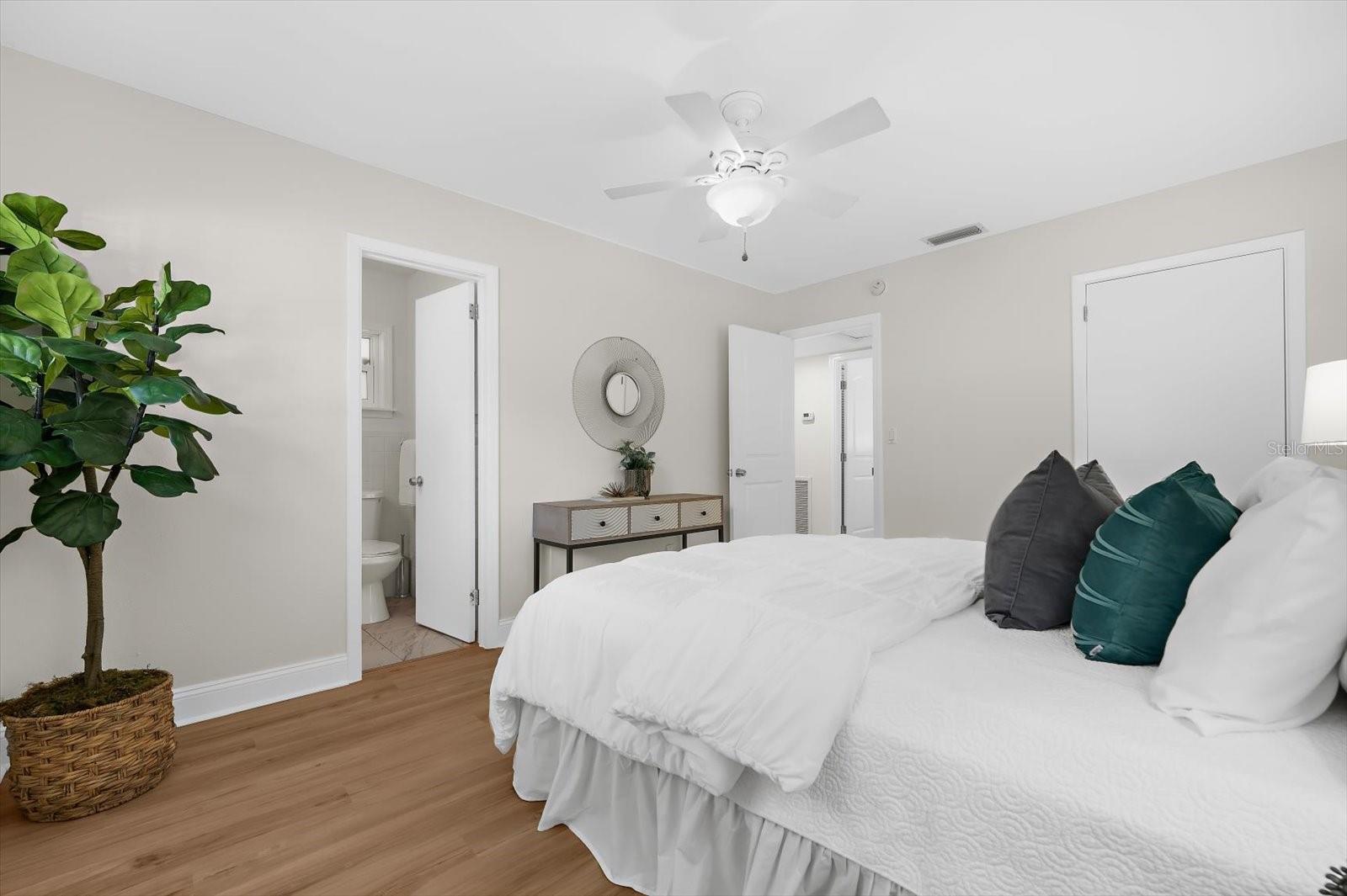 Image 41 of 74 For 3315 Beaumont Street