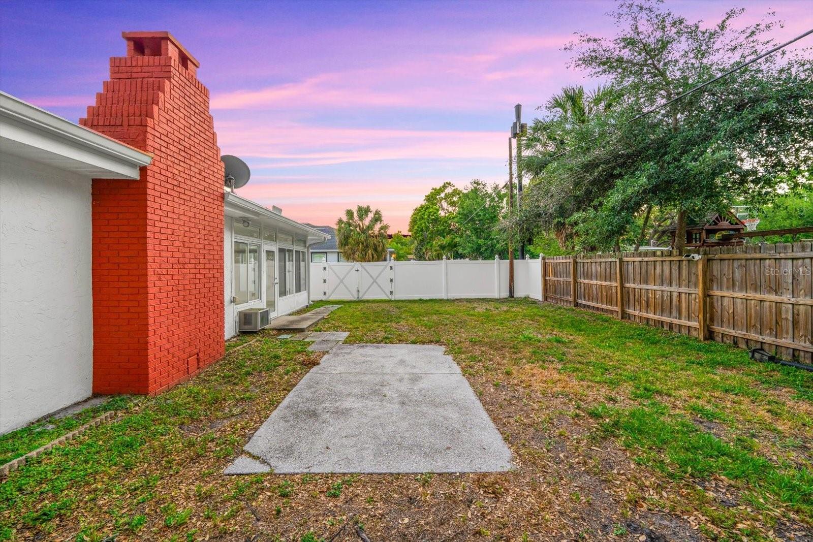 Image 47 of 74 For 3315 Beaumont Street