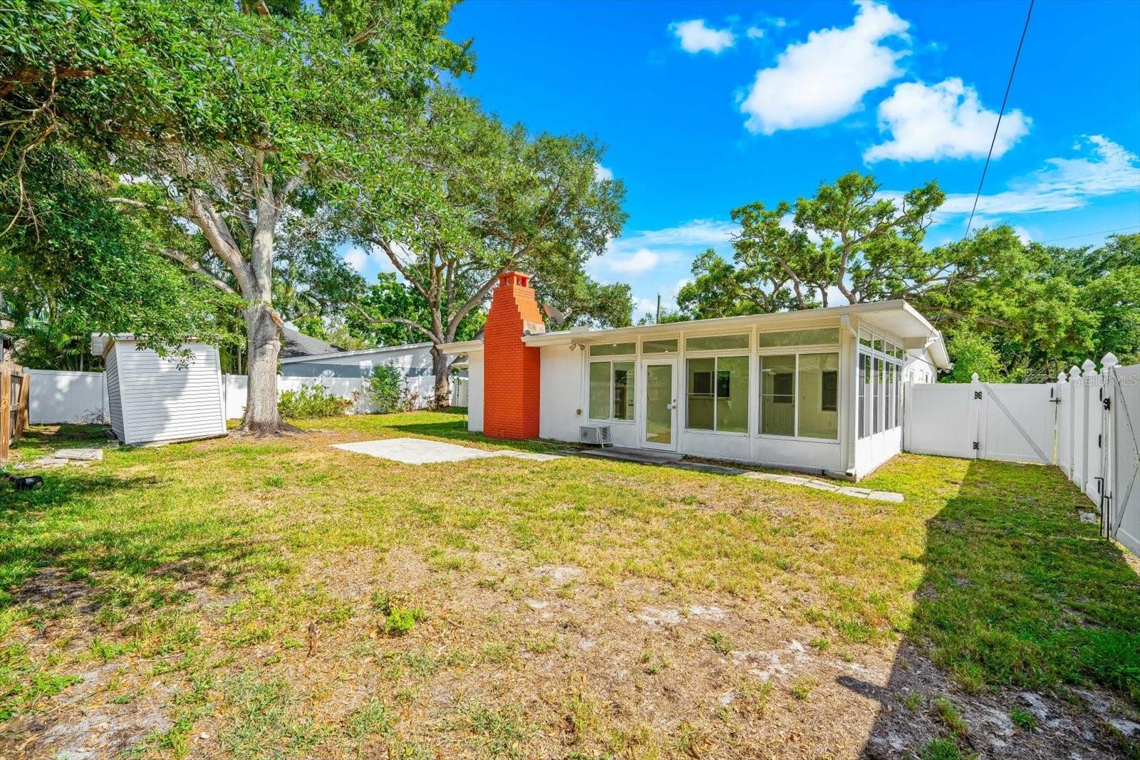 Image 50 of 74 For 3315 Beaumont Street