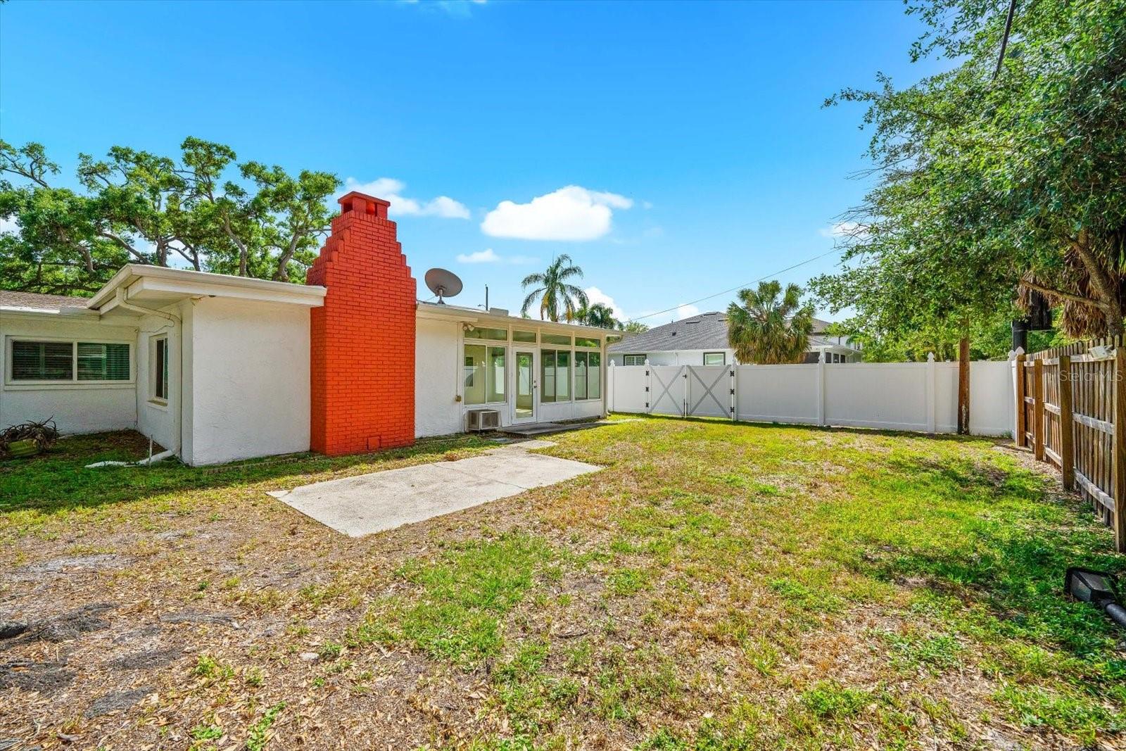 Image 51 of 74 For 3315 Beaumont Street