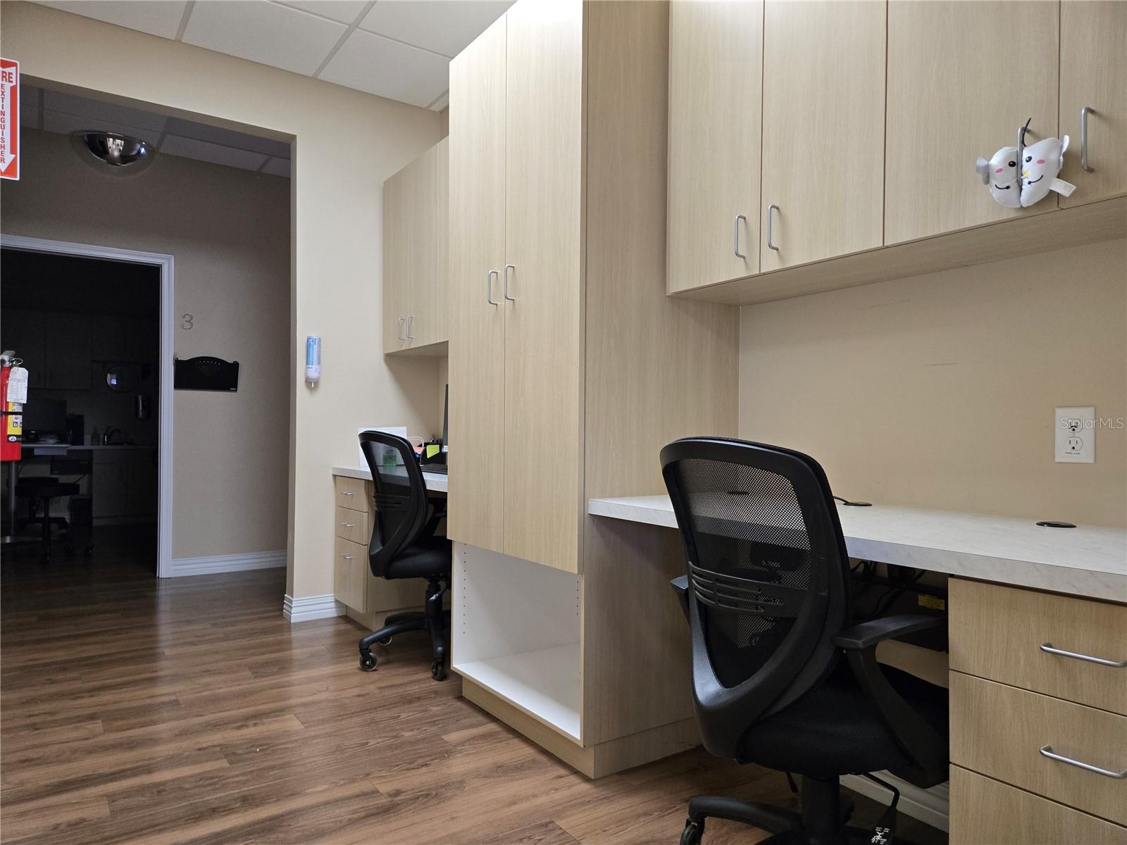 Image 26 of 29 For 13555 Automobile Boulevard 200