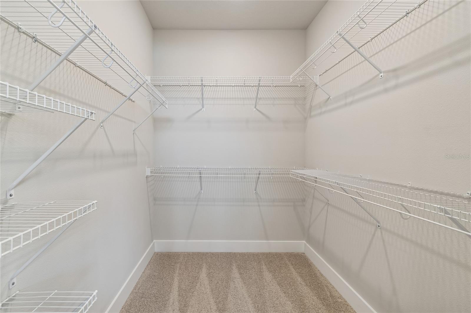 Image 26 of 41 For 10716 Oak Bend Drive