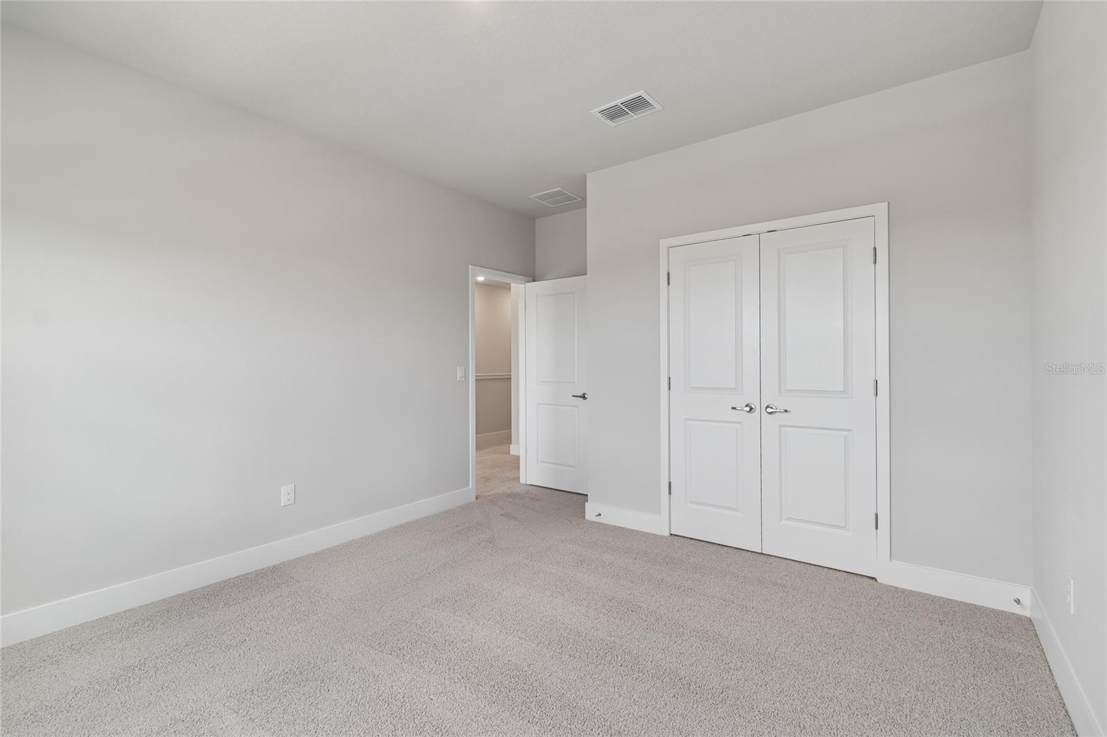 Image 29 of 41 For 10716 Oak Bend Drive