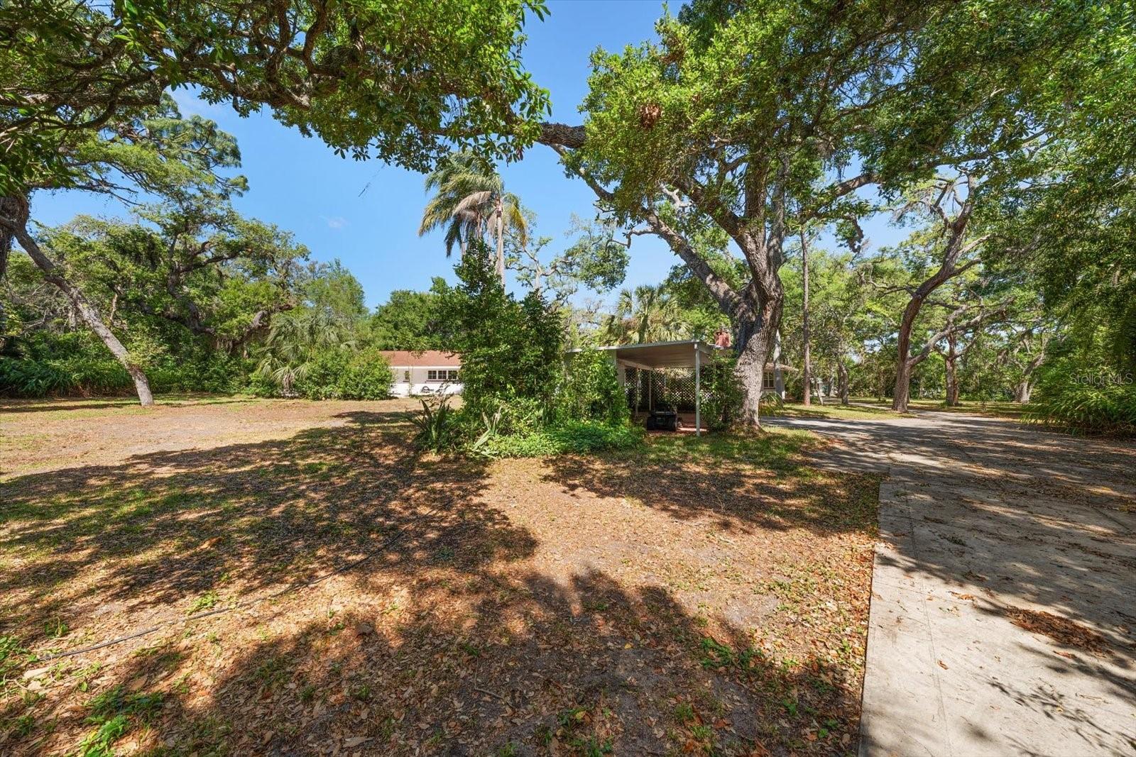 Image 11 of 39 For 11496 74th Avenue