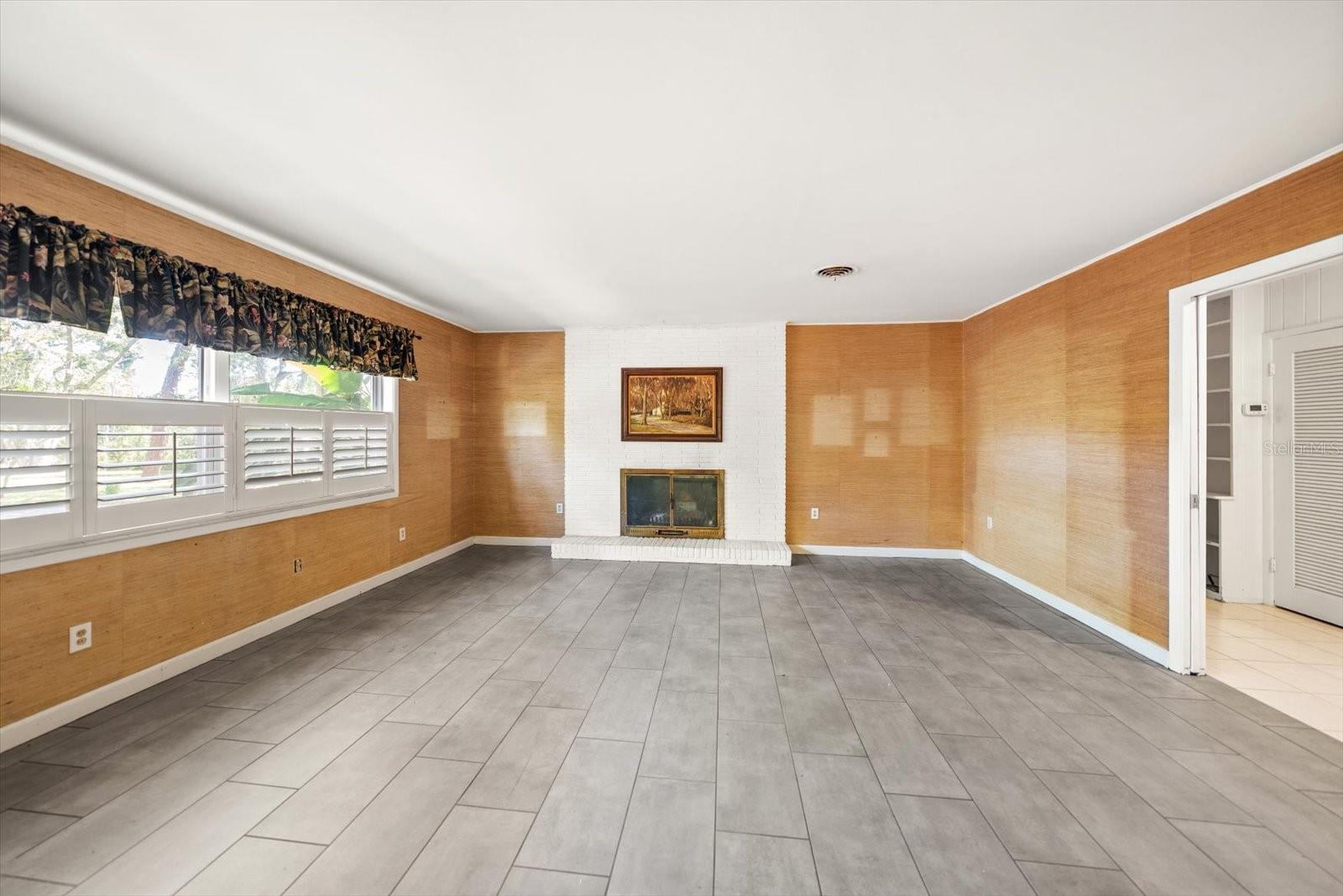 Image 16 of 39 For 11496 74th Avenue