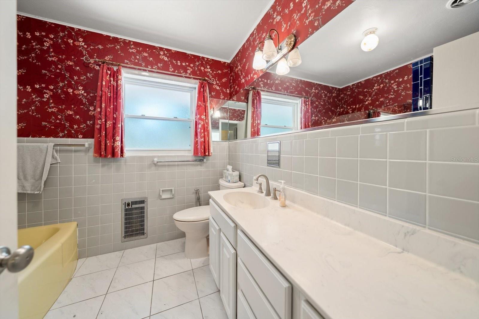 Image 25 of 39 For 11496 74th Avenue