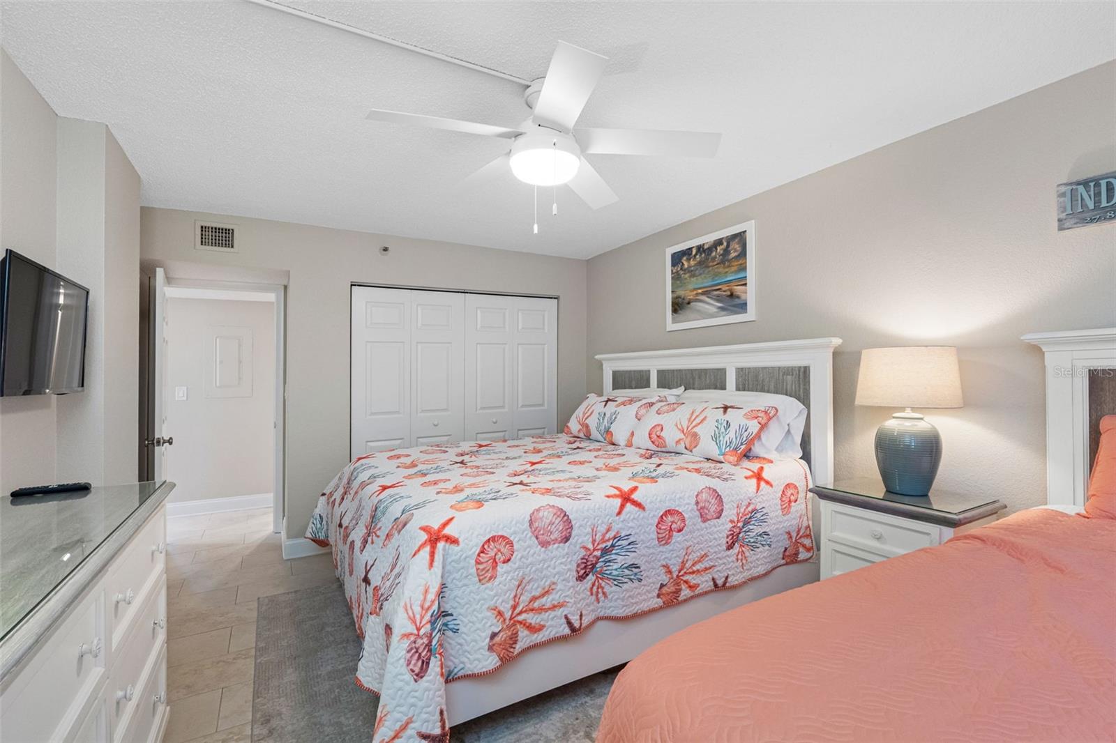 Image 22 of 44 For 20002 Gulf Boulevard 2203