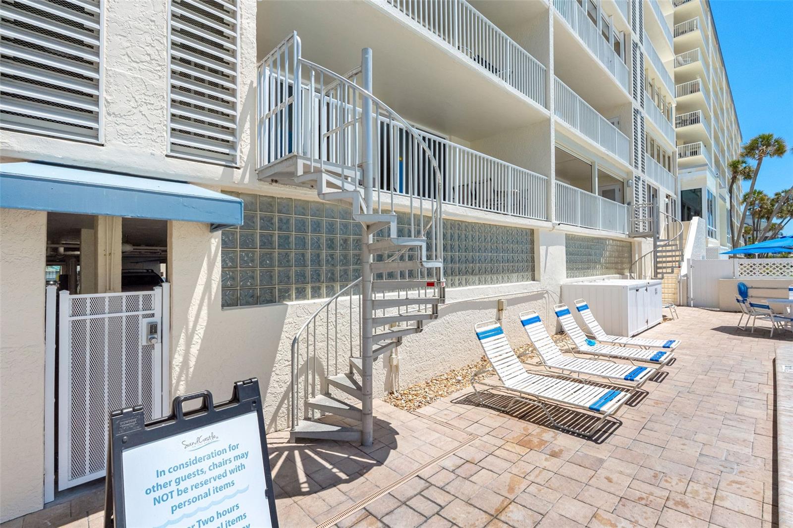 Image 31 of 44 For 20002 Gulf Boulevard 2203