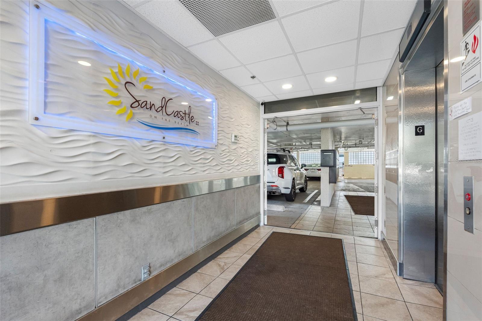 Image 33 of 44 For 20002 Gulf Boulevard 2203