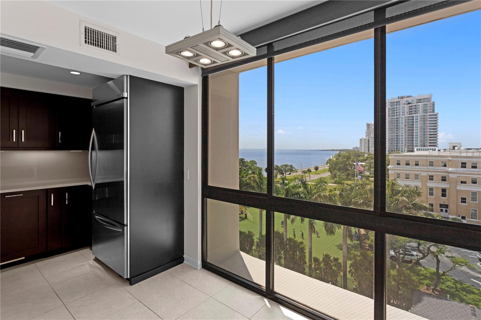 Image 21 of 50 For 3301 Bayshore Boulevard 810a